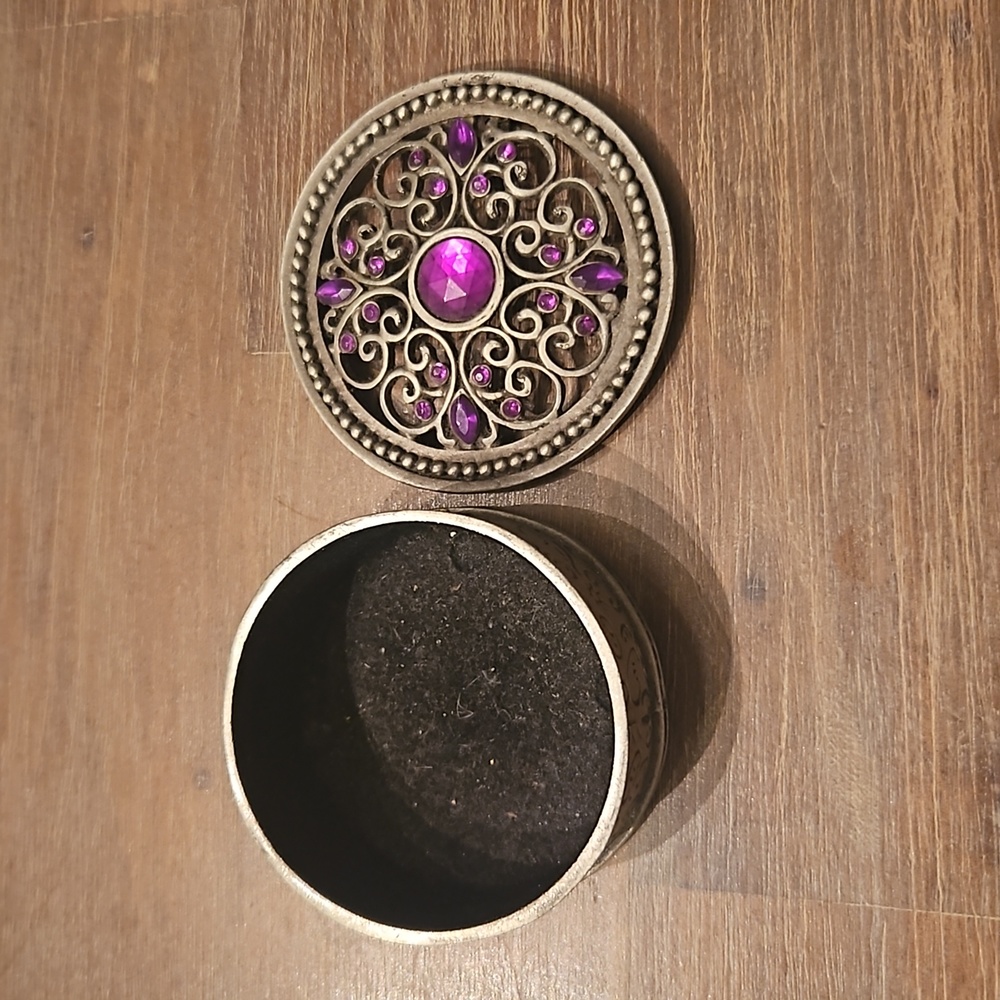 Beautiful Silver Metal & Purple Stone Trinket Box